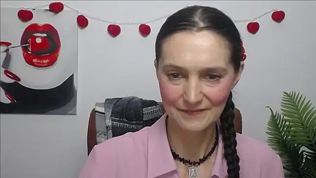 Chat XXX en directo de TayaFinch