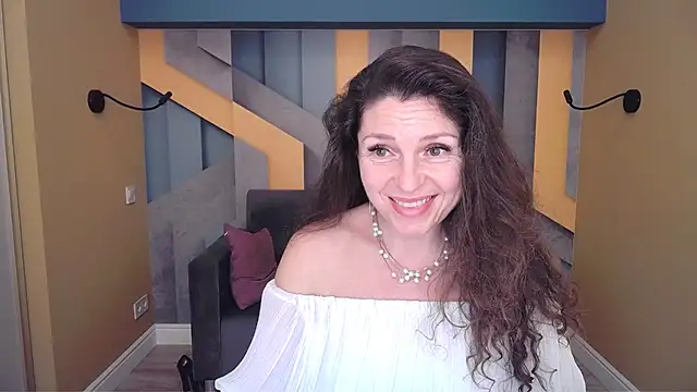 EllaLong Adlı Modelin Canlı XXX Sohbeti