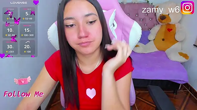 Karla__cute 现场XXX聊天