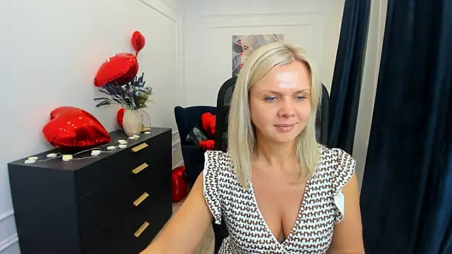 XXX chat uživo modela AgathaKlouin