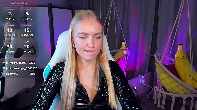 Онлайн чат XXX TessaGrays