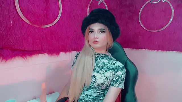 isabella_vogue: απευθείας συνομιλία ΧΧΧ