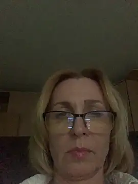 VeltaMur975 Show in webcam