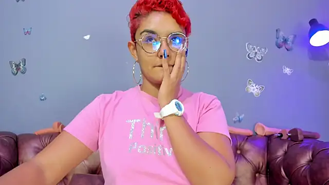 Chatroom XXX en direct de Kaira_mosse