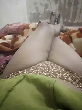 aunty_sumy Adlı Modelin Canlı XXX Sohbeti