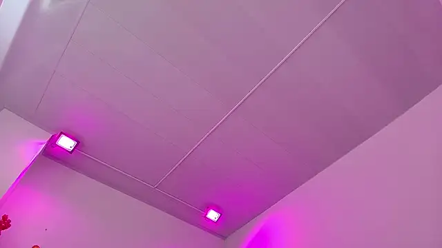 Maddie_T18 Chat XXX live