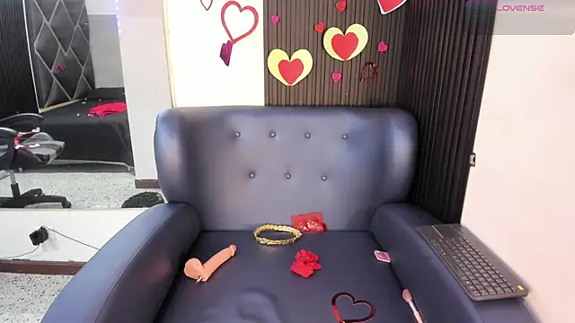 Philipp-Jones Live XXX-Chat