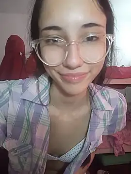 isaaabelaaa Adlı Modelin Canlı XXX Sohbeti