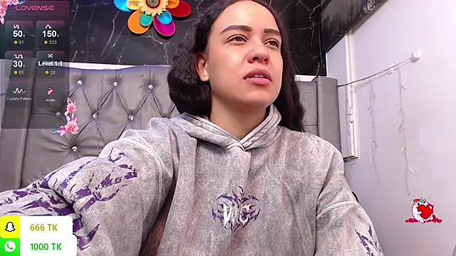 LAILAGUMMY's Live XXX Chat