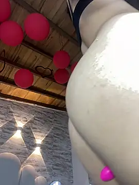 Chat +18 de Kristy1_ ao vivo