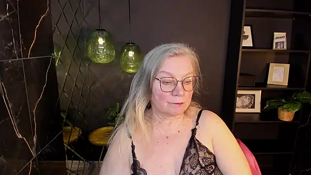 NataliMellow 现场XXX聊天