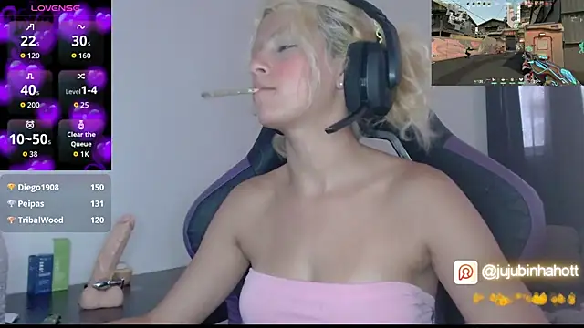 jujubinhahot Adlı Modelin Canlı XXX Sohbeti