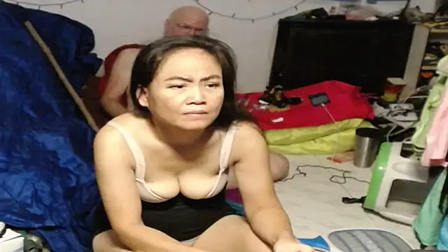 1CuteAndSexy69 Chat XXX live