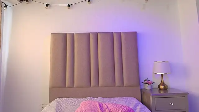 camilo_nom élő XXX-chatje