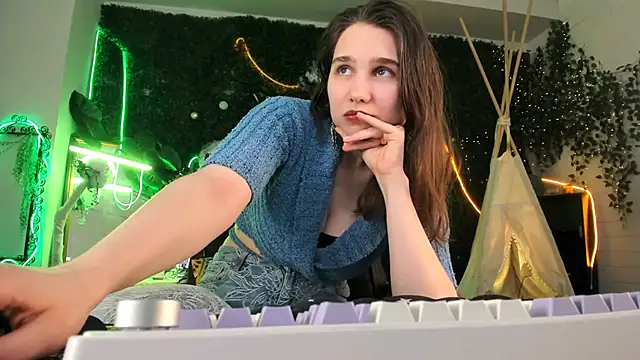 TessaMill live XXX chat