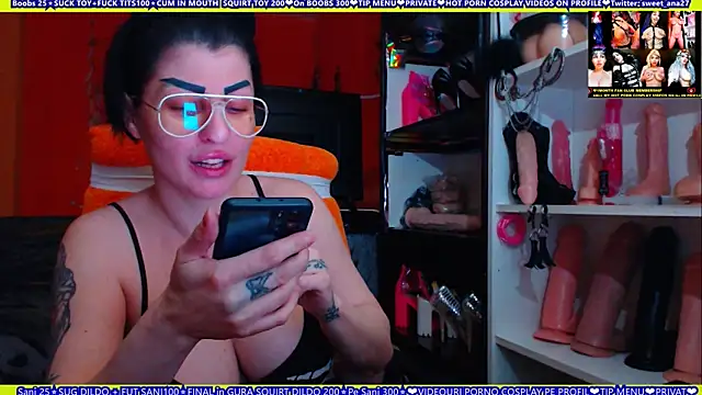 cuminmenowbbyx élő XXX-chatje