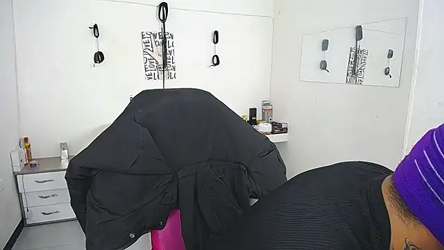 Leonard_Price Chat XXX live