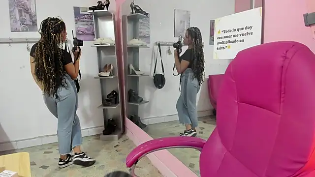 CAMILA--REY 现场XXX聊天