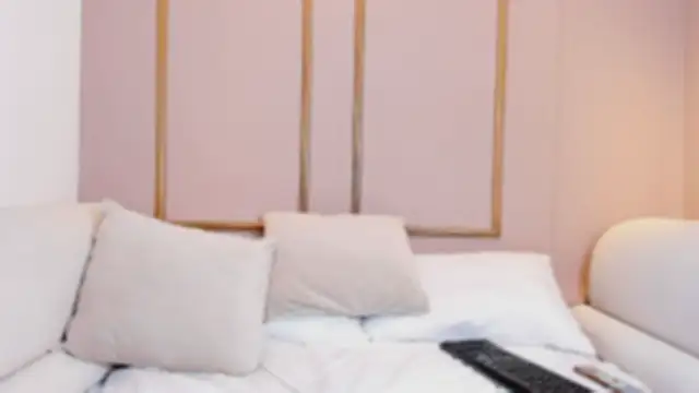 LisaLain: онлайн-секс-чат