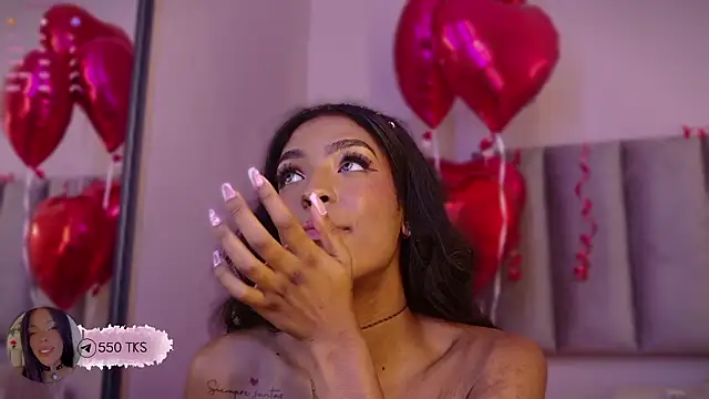 แชท XXX สดของ Emely_Deluxe