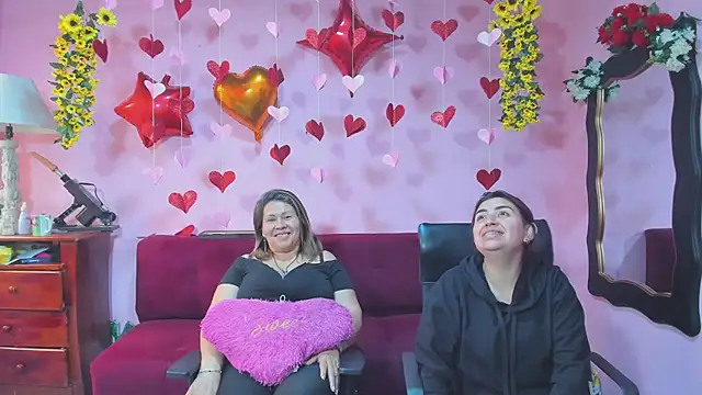 แชท XXX สดของ lesbiancuple