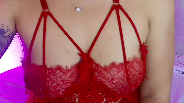 Dahiana_Dmour_ Adlı Modelin Canlı XXX Sohbeti