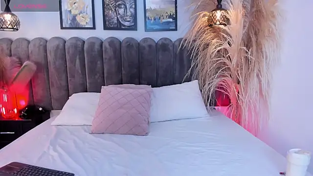 Megan__Monroe__ élő XXX-chatje