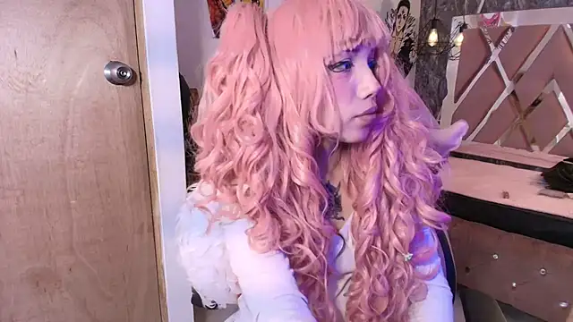 Terraelowen élő XXX-chatje