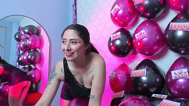 JuliethCruz_ – Naživo XXX chat