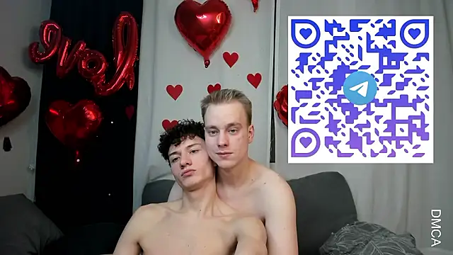 Pertunjukan Kamera Web Kevin_Young_Cat