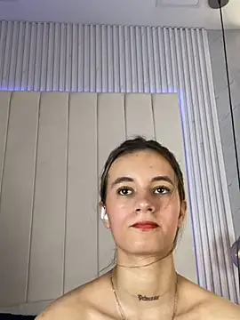 دردشة JuliaColemann الجنسية المباشرة