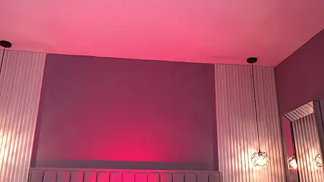 Chatroom XXX en direct de ValeryNova