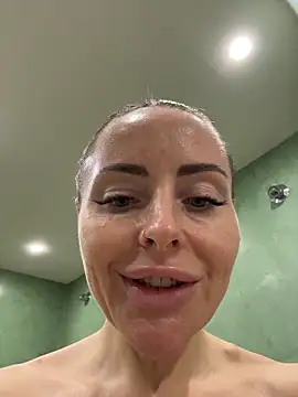 EmaSalis Obrolan Langsung XXX