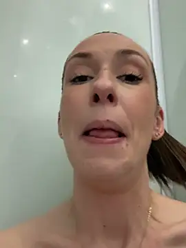 Chat XXX en directo de lola_tentatiion