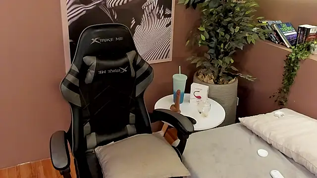 Skyyle_ লাইভ XXX চ্যাট