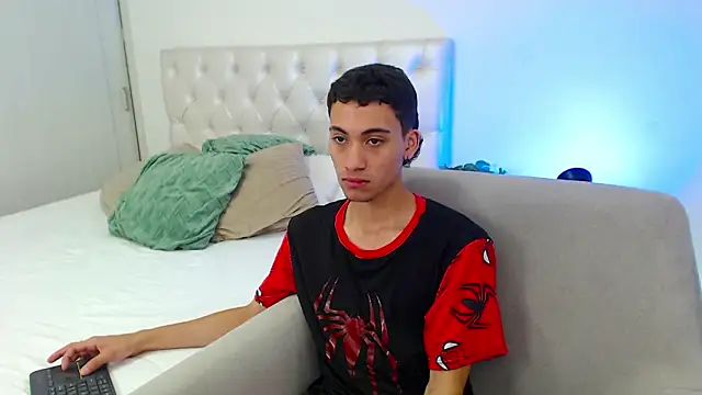 yulian_vasquez – Live XXX-chat