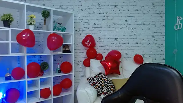 mariana_blondeeのライブXXXチャット