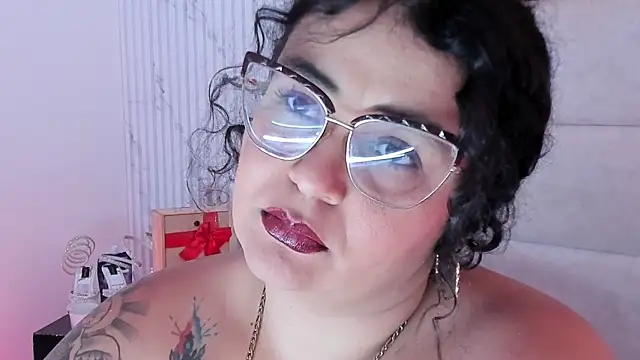 Živý XXX chat Reginavegaa