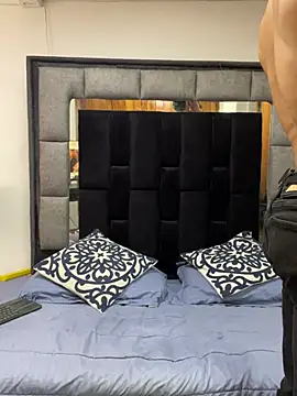 دردشة MR_MUSCLE الجنسية المباشرة