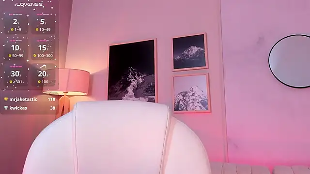 Tiffany_Low 现场XXX聊天