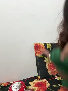 riya_sharma11: διαδικτυακό σόου στην κάμερα