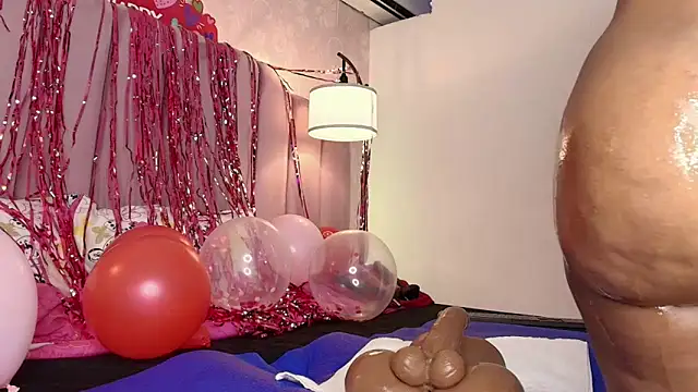 XXX chat uživo modela HallyBans