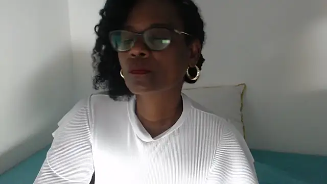 Pokazy przed kamerką – dana-black