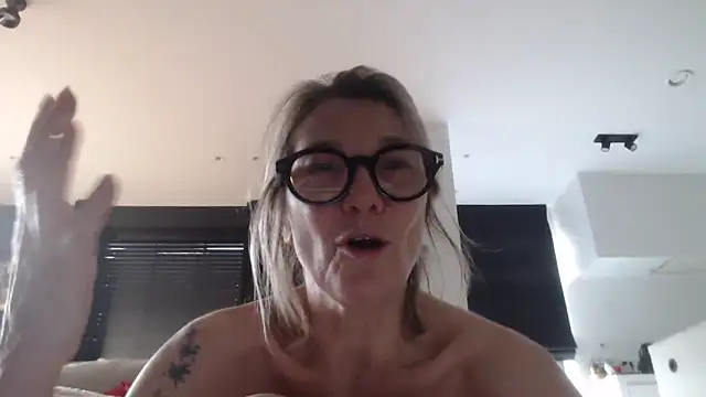 دردشة godinflower الجنسية المباشرة