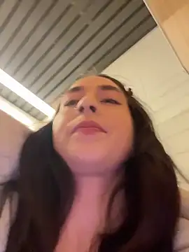 Holly_Play Live XXX-Chat