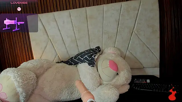 XXX chat uživo modela AMARA_BRUNET