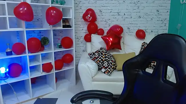 mariana_blondeen Live XXX chat