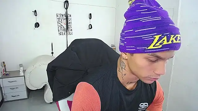 Leonard_Price 웹캠 쇼