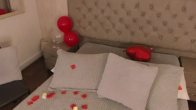 Chatroom XXX en direct de Sienna_brunette