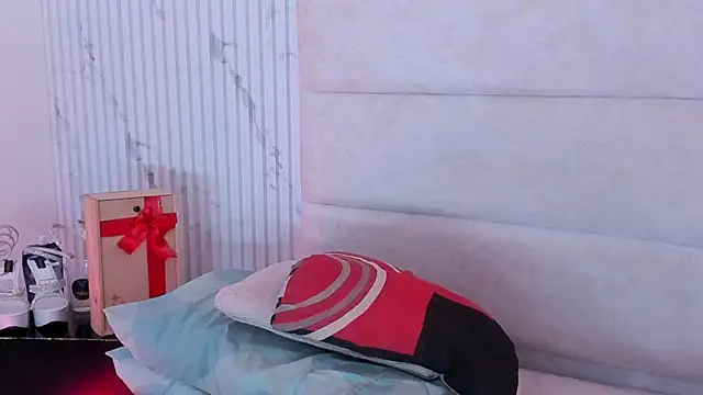 Reginavegaa's Live XXX Chat